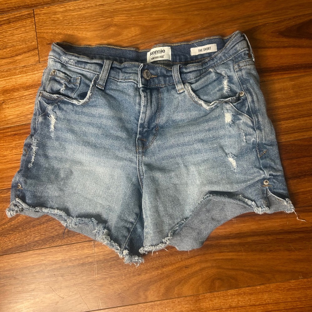 Kensie Denim Shorts Distressed Raw Hem Casual Blue Jean Shorts Size 2/26